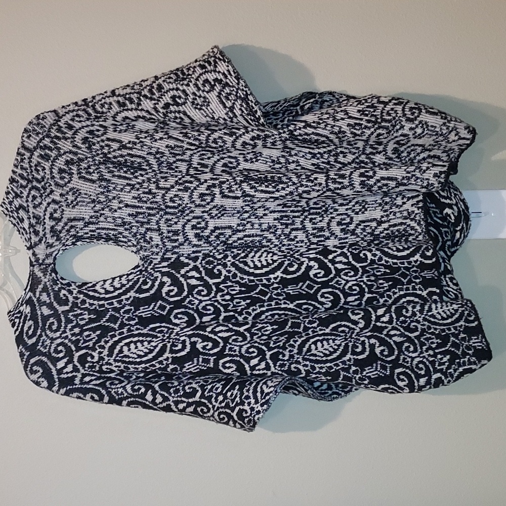 Democracy Shrugs Poncho Style Sweater - Picture 5 of 9